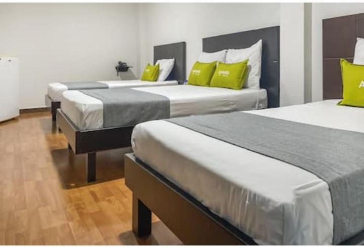 Hotel Castellon Plaza Pereira Exterior photo